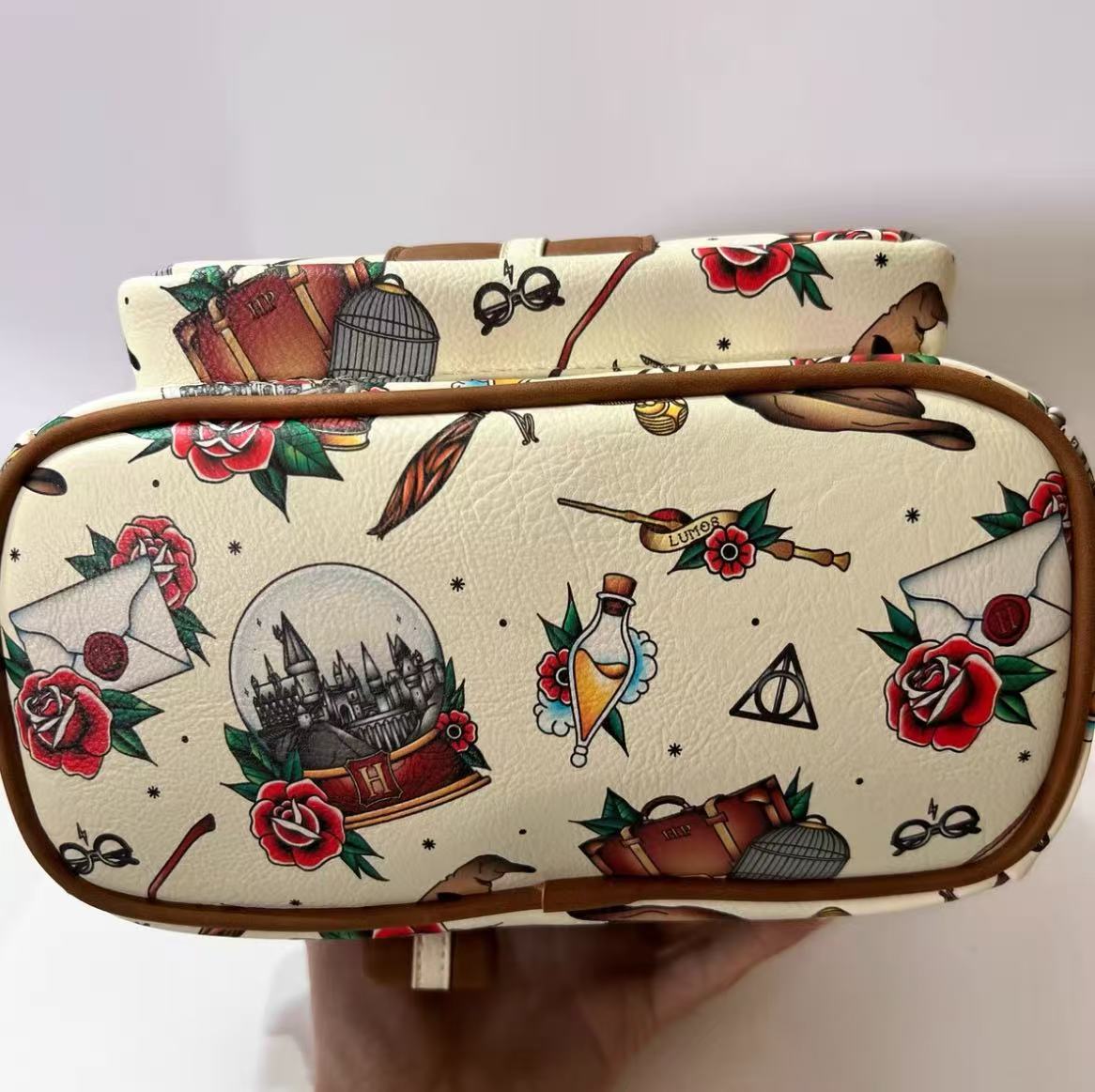 Cute Loungefly Double Strap Ba – Women Bags Collection recenzja i cena