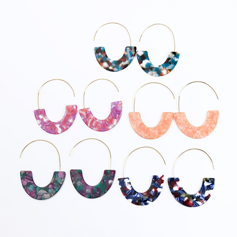 Moon Hoop Earrings Gold Brass  – Half Moon Crescent recenzja i cena